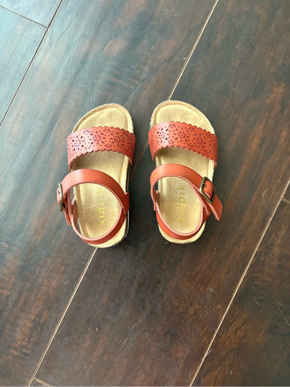 Kidpik Cognac Floral Cutout Sandals Toddler Girls Size 7